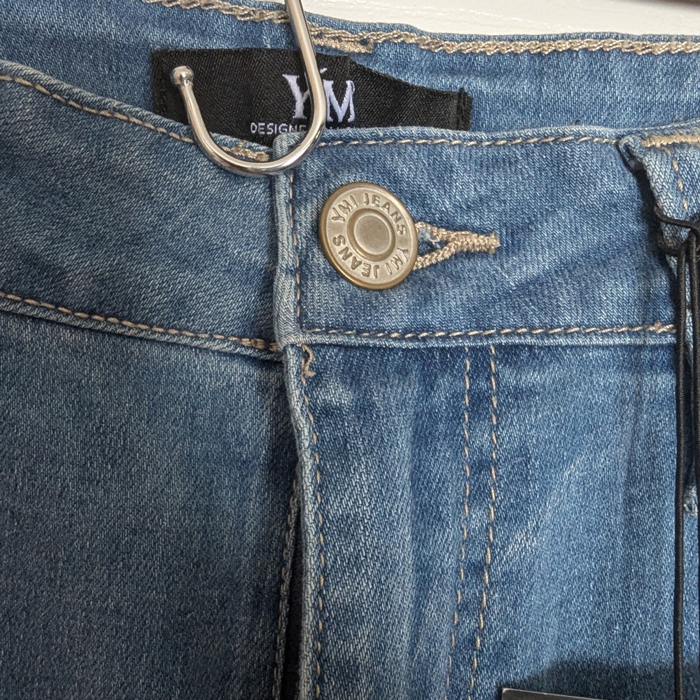 Women's Blue Jeans Flare/Wide Leg! Size 15 - Picture 5 of 6